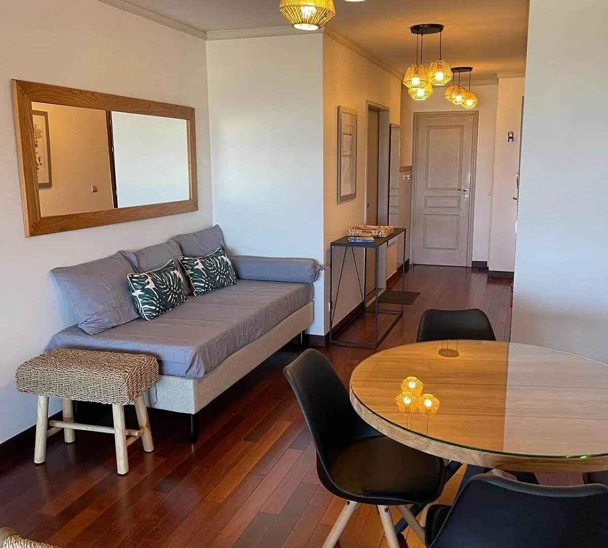 Tipanie- Great 1Bedroom In Ppt, Ac W Pool & Open View 帕皮提